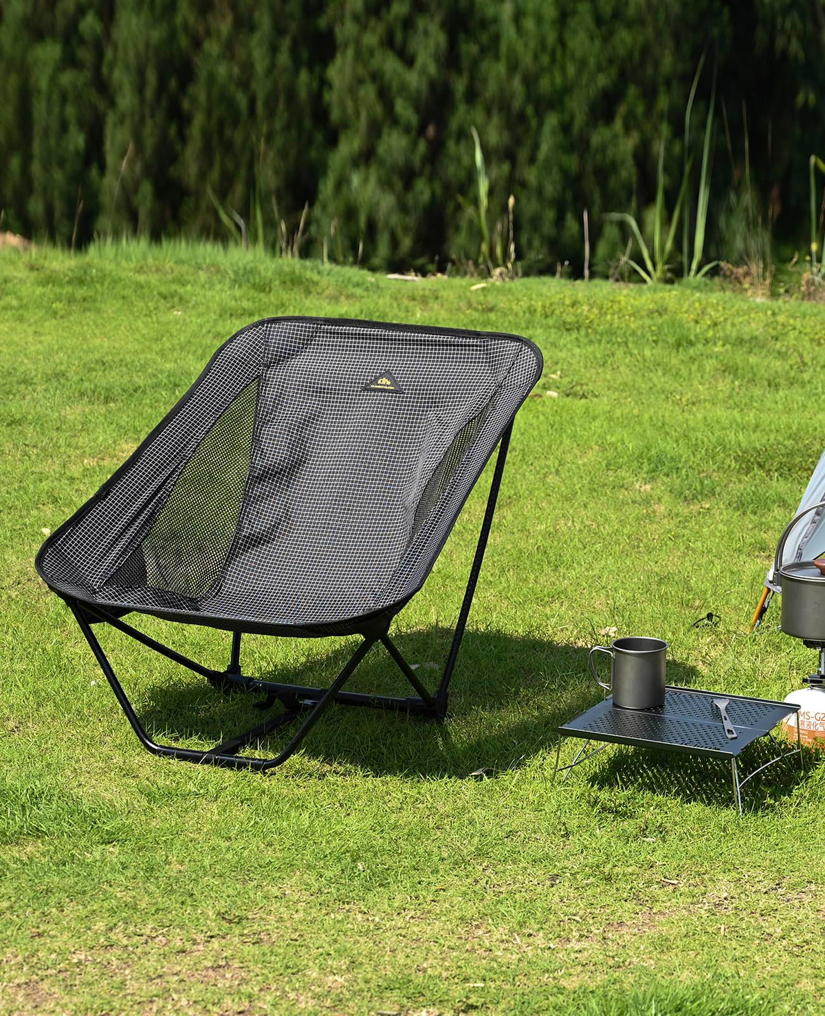 Ultralight Compact Folding Table J2542